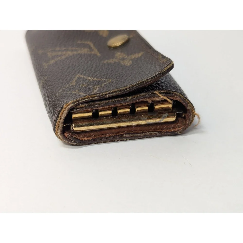 Louis Vuitton Monogram 4 Key Holder Multicles Case‎